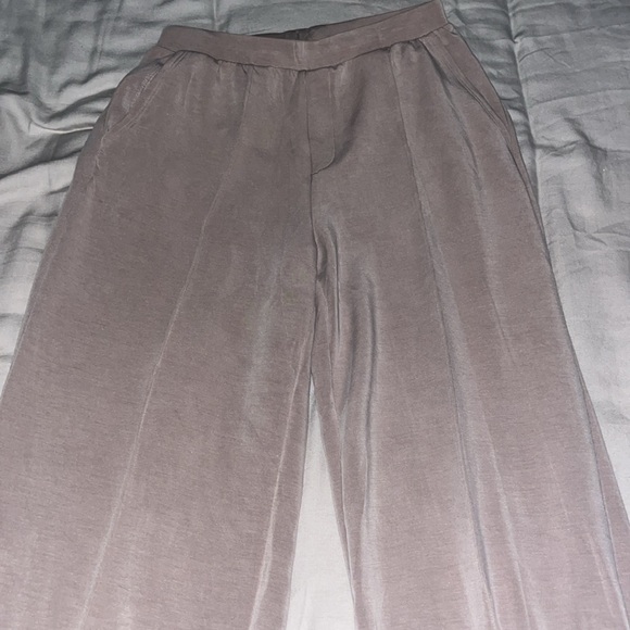 Flowy pants - Picture 2 of 2